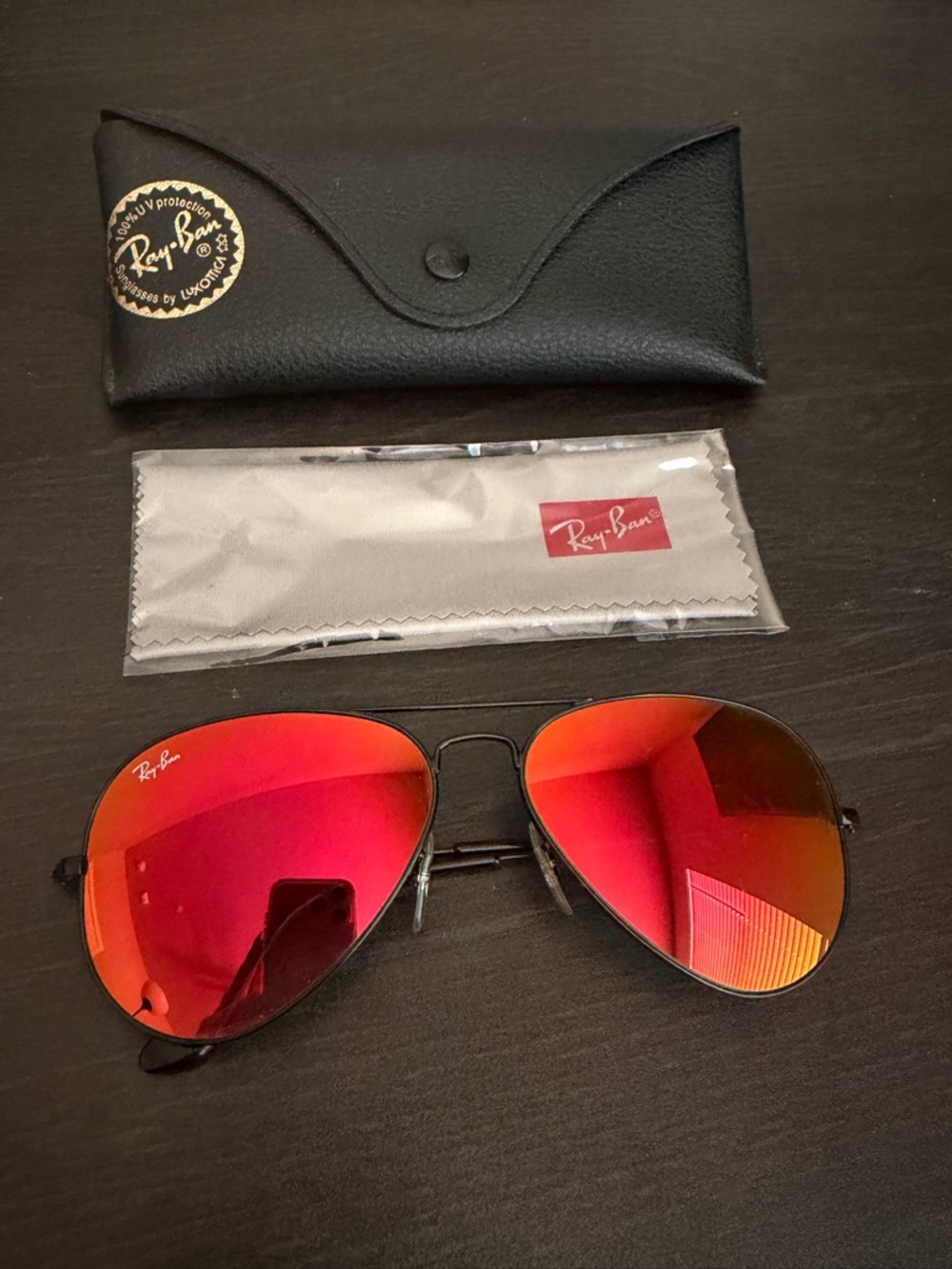 Ray-Ban Aviator Unisex Sunglasses - Red Mirror Lenses
